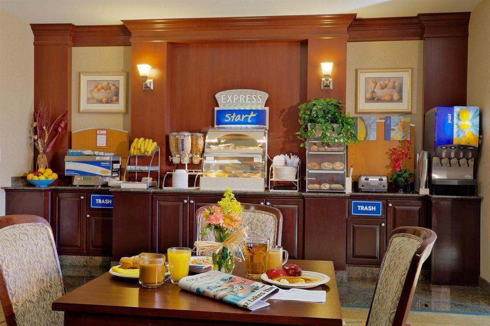 Holiday Inn Express Hotel & Suites Albany By Ihg Restaurant foto